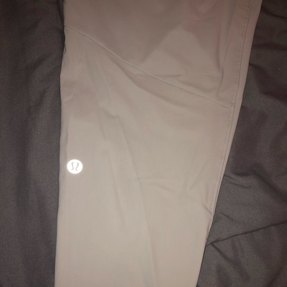 Lululemon Surge Hybrid Pant Shorter Length - Picture 3 of 6